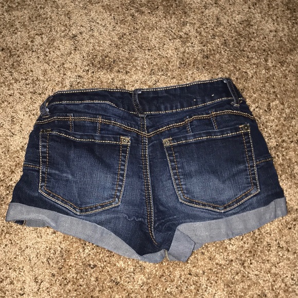Denim shorts - Picture 2 of 2